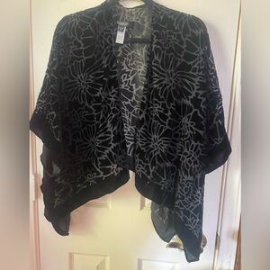 Marc NewYork Andrew Mark shawl kimono OS Velvet burnout